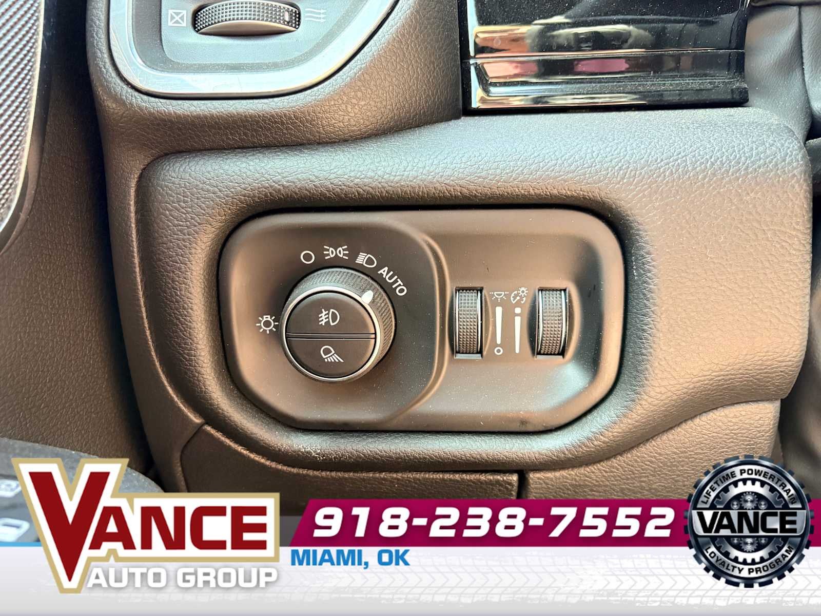 2025 RAM Ram 1500 Laramie Crew Cab 4x4 5'7' Box