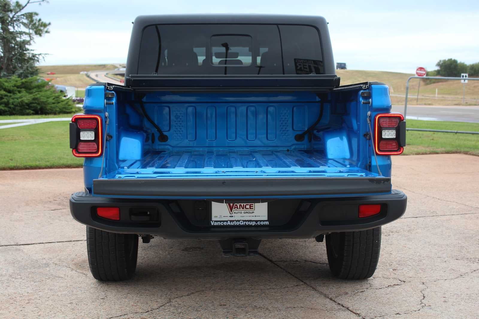 2022 Jeep Gladiator Overland