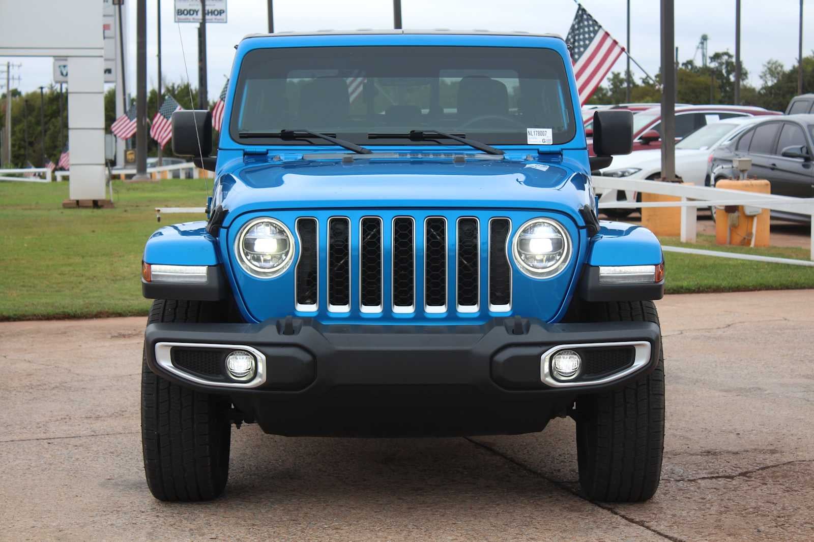 2022 Jeep Gladiator Overland