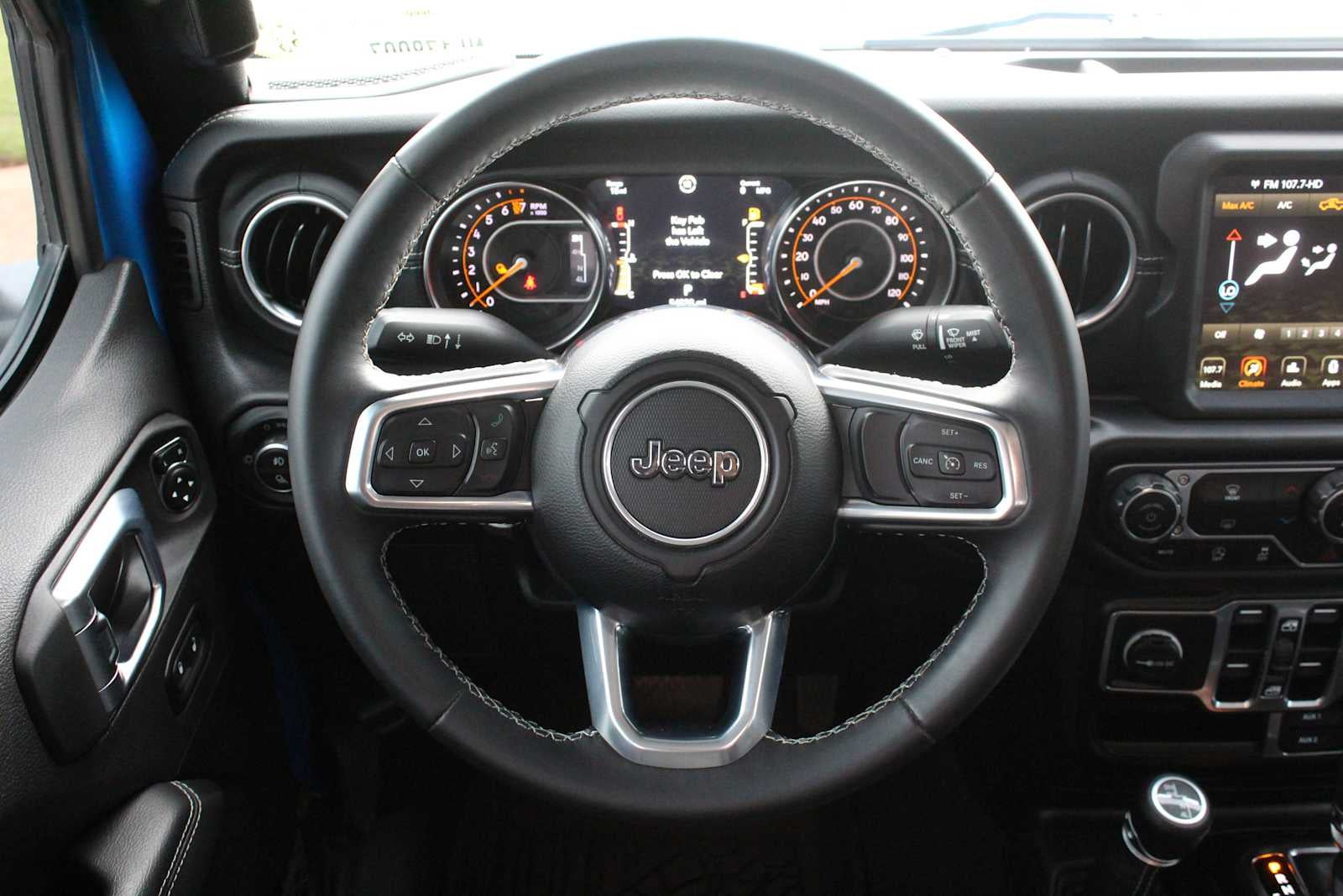 2022 Jeep Gladiator Overland