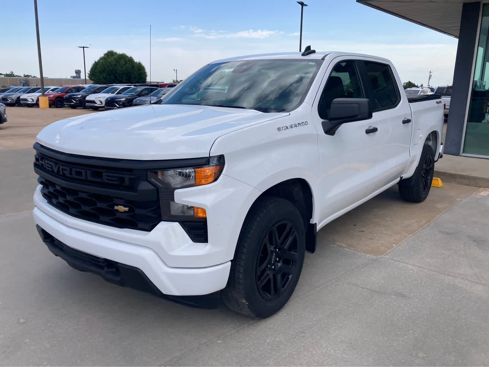 2023 Chevrolet Silverado 1500 Custom