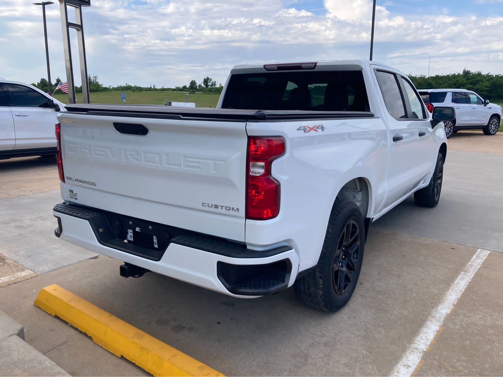 2023 Chevrolet Silverado 1500 Custom