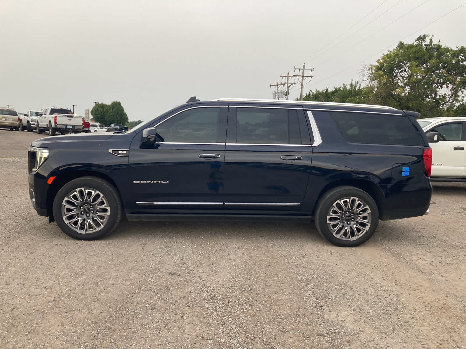 2023 GMC Yukon Denali Ultimate Denali Ultimate