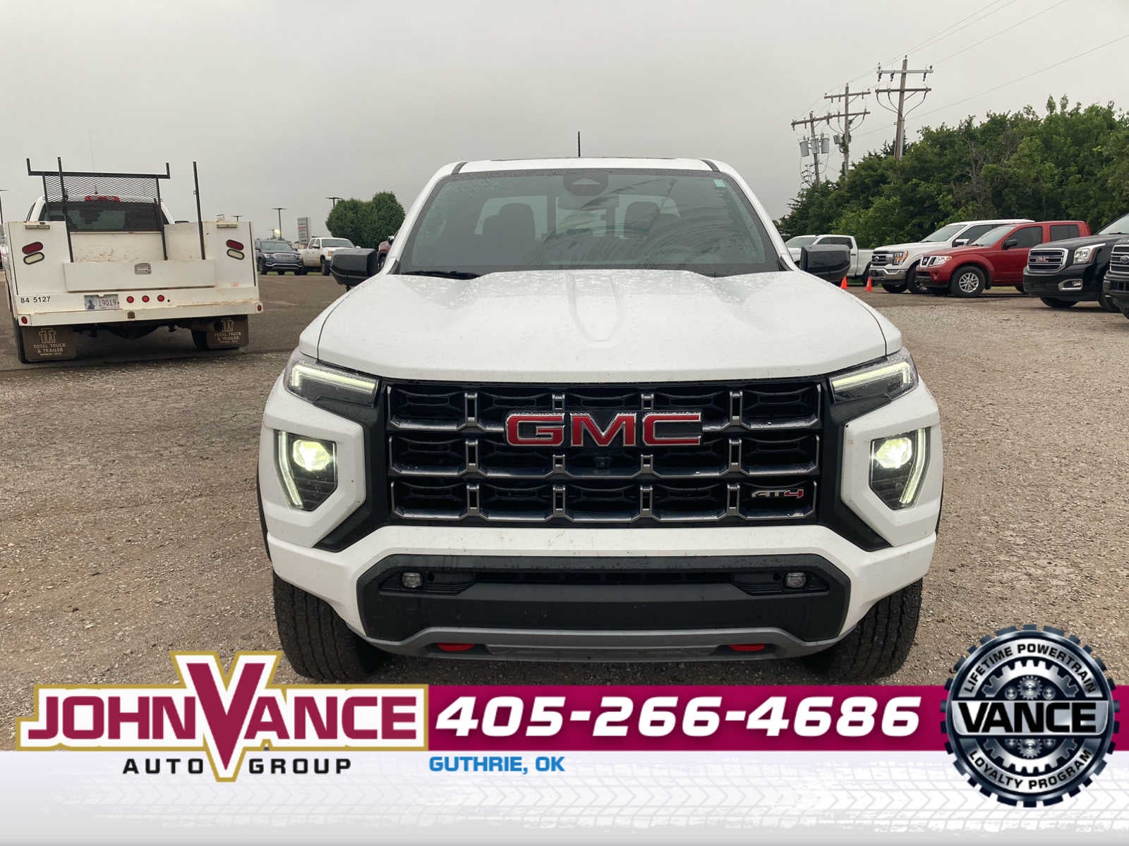 2025 GMC Canyon 4WD AT4