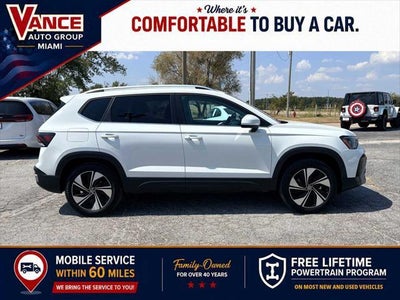 2025 Volkswagen Taos SE
