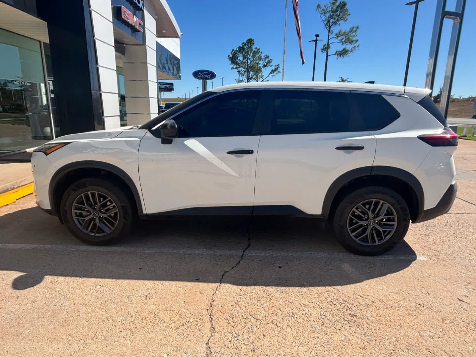 2023 Nissan Rogue S