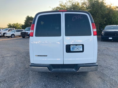 2025 Chevrolet Express Passenger 1LT