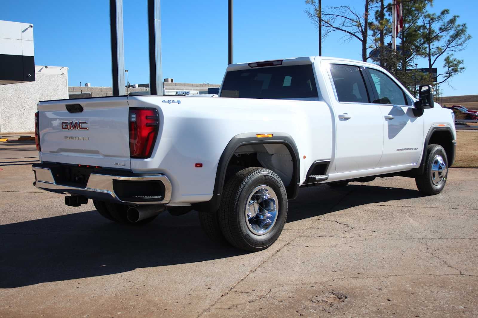 2026 GMC Sierra 3500HD SLE DRW