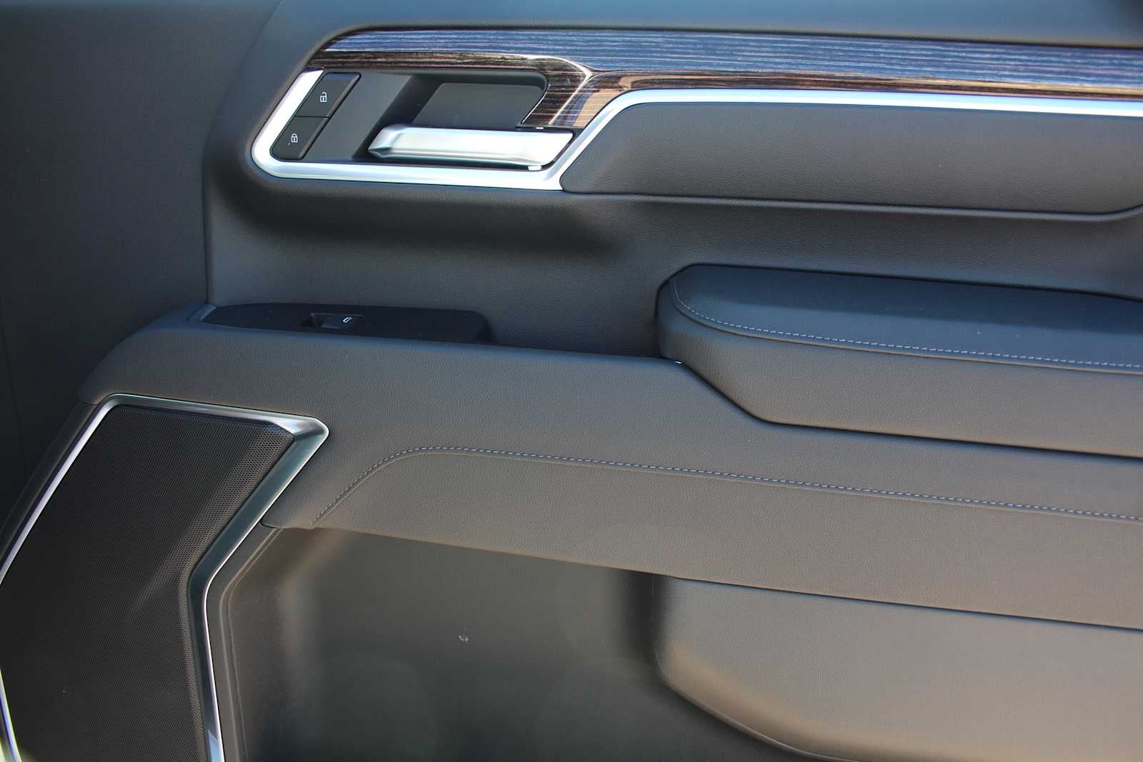 2026 GMC Sierra 3500HD SLE DRW