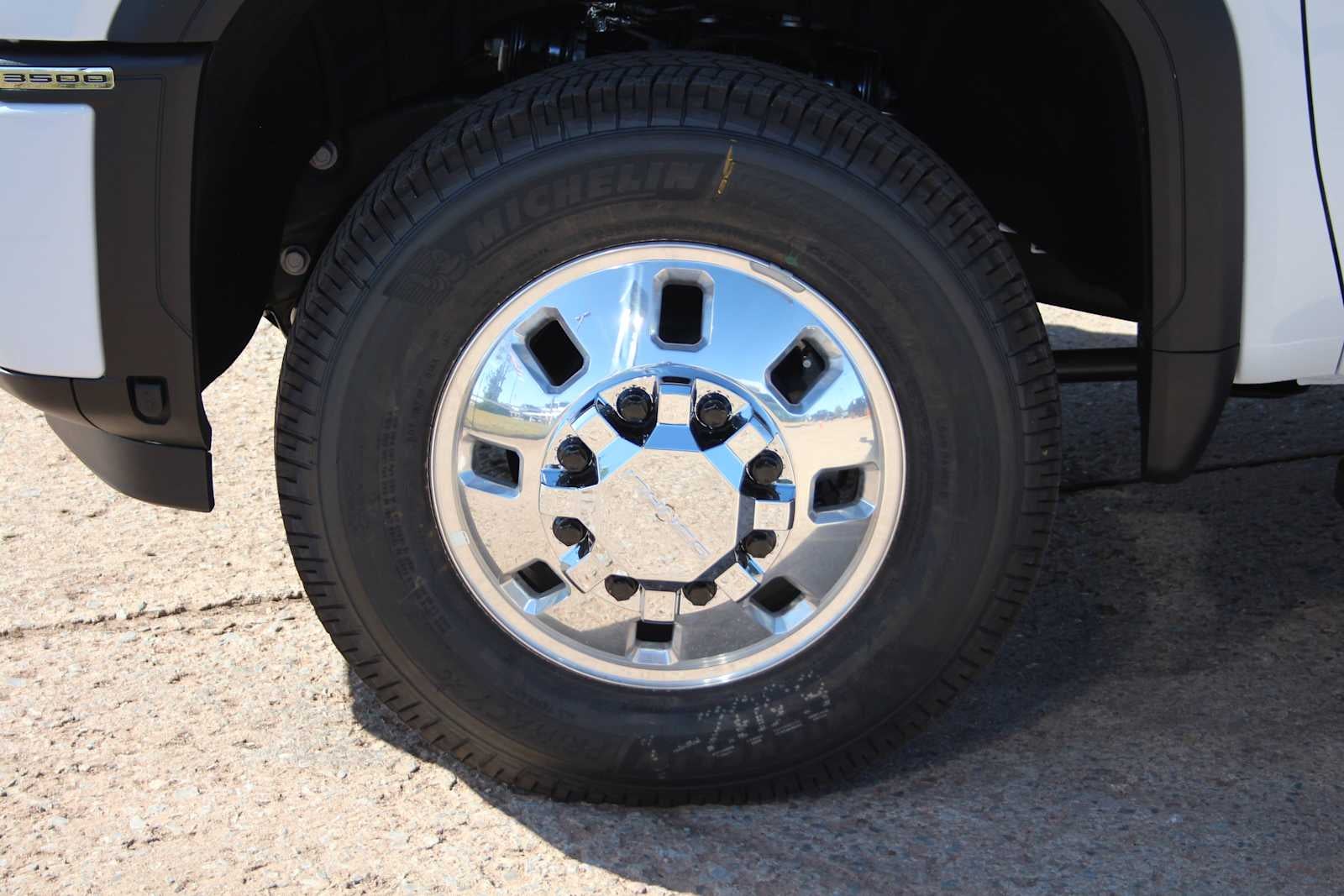 2026 GMC Sierra 3500HD Denali DRW