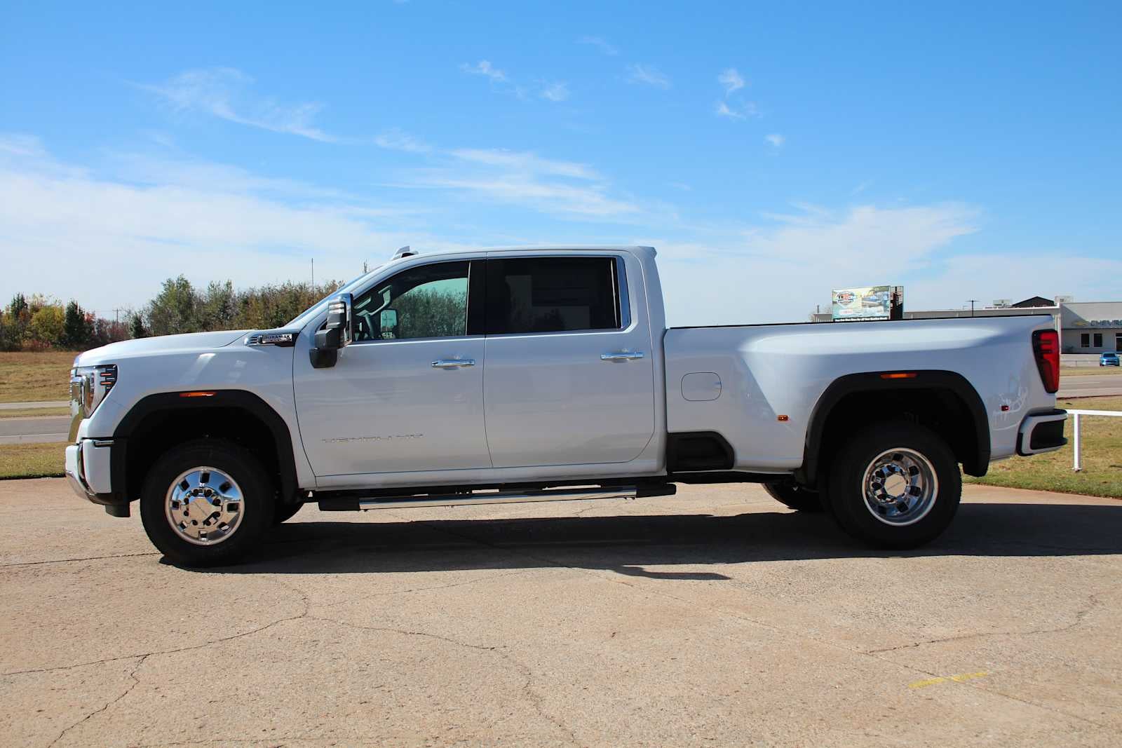 2026 GMC Sierra 3500HD Denali DRW