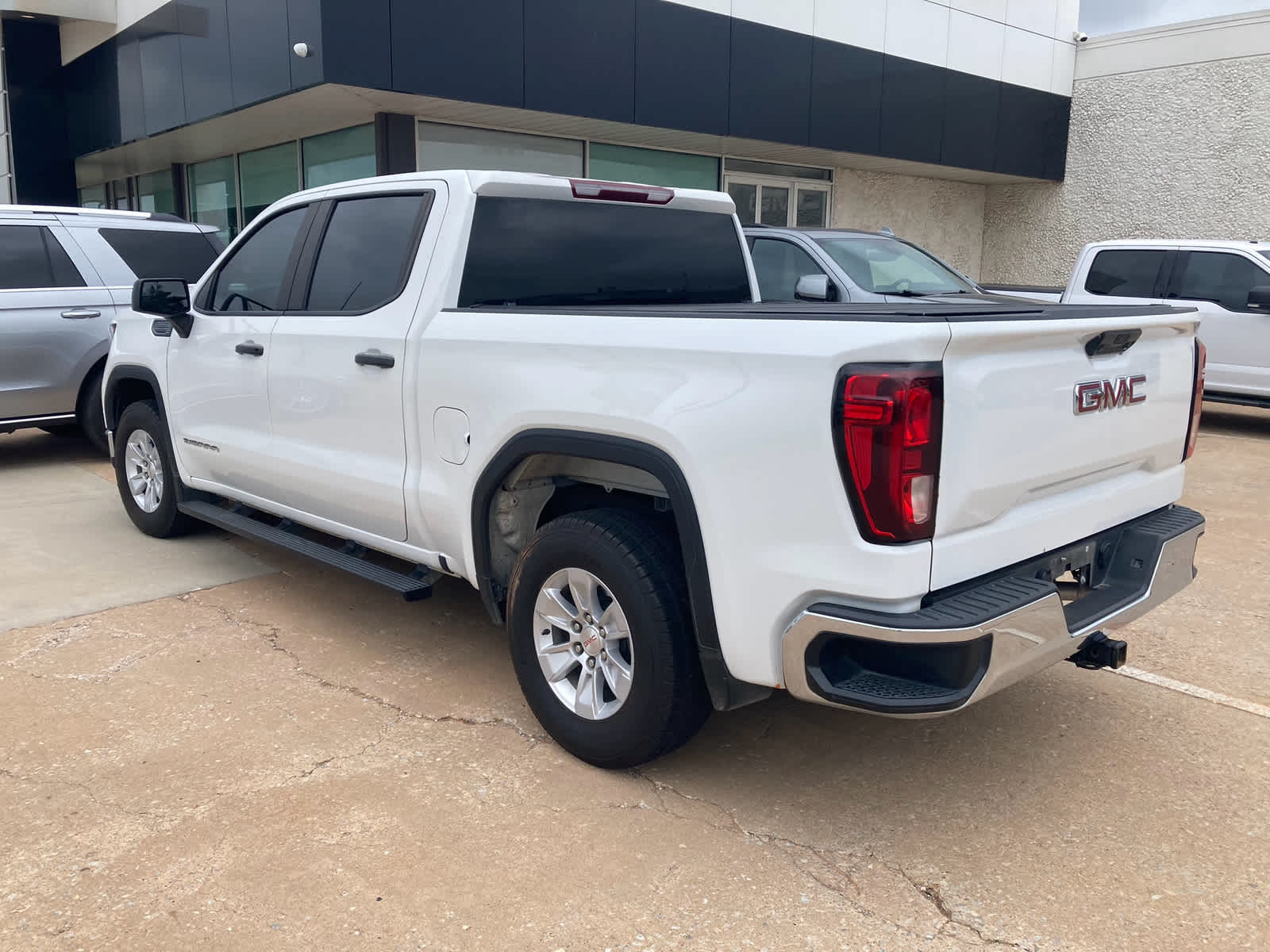 2023 GMC Sierra 1500 Pro