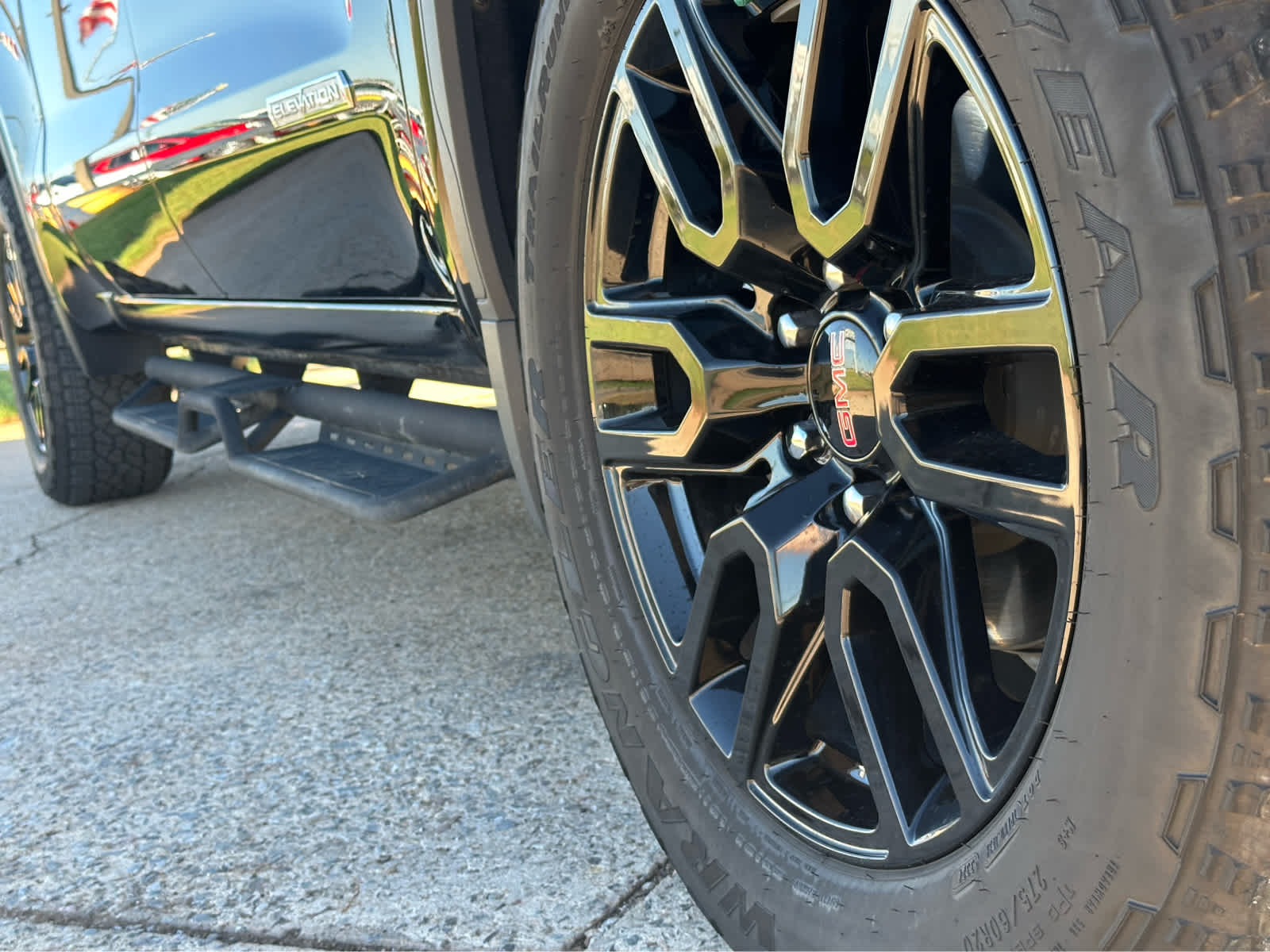 2025 GMC Sierra 1500 Elevation