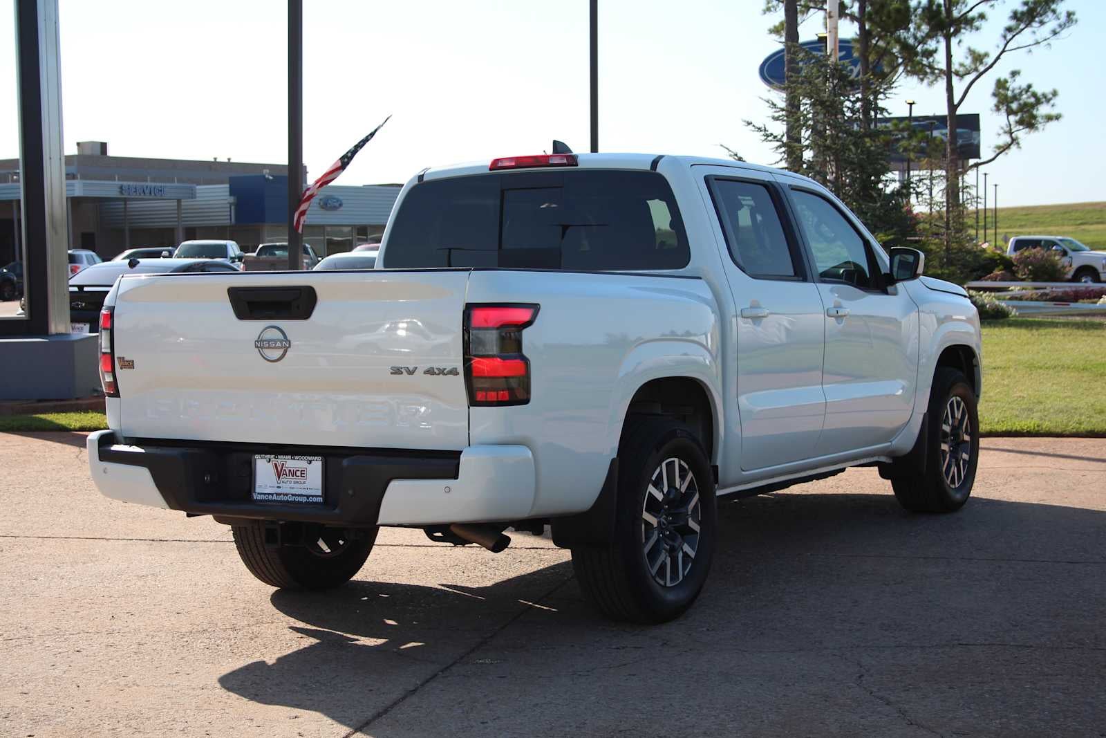 2023 Nissan Frontier SV