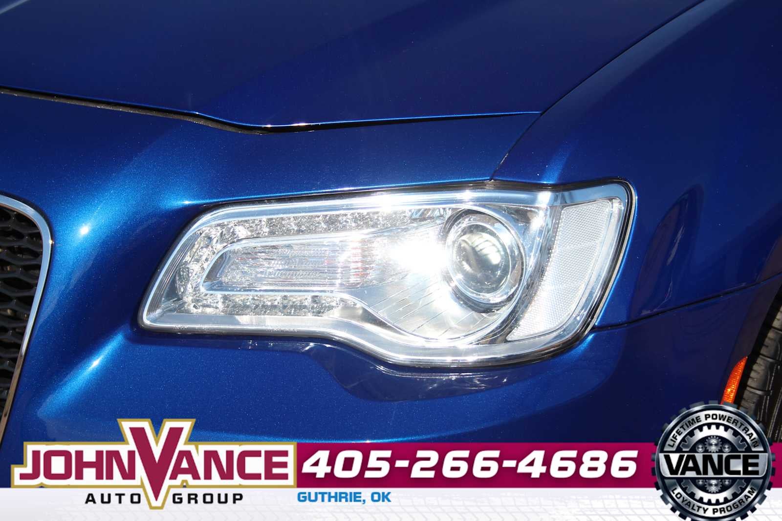 2021 Chrysler 300 Touring L