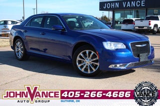 2021 Chrysler 300 Touring L
