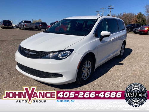 2023 Chrysler Voyager LX