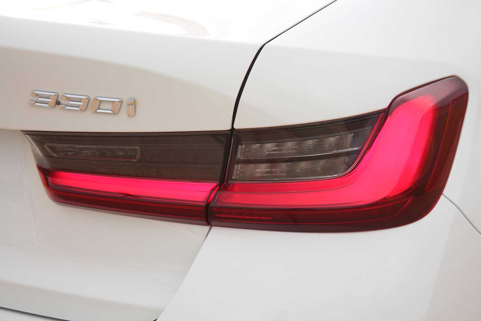 2024 BMW 3 Series 330i