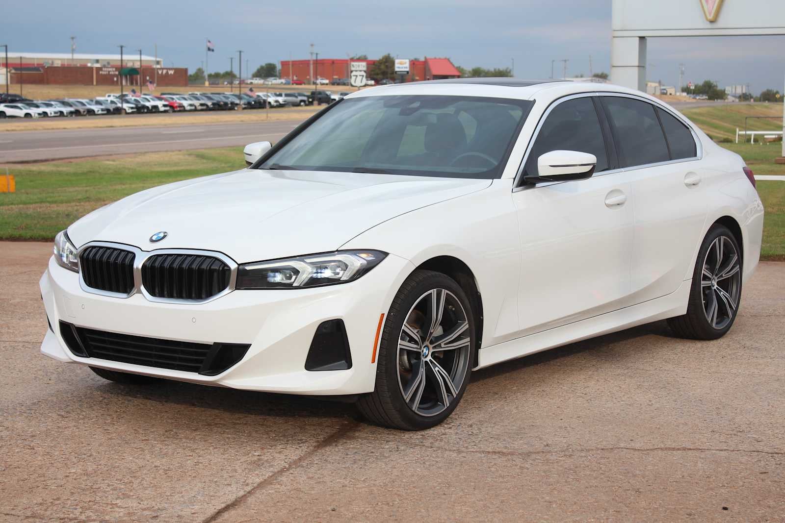 2024 BMW 3 Series 330i