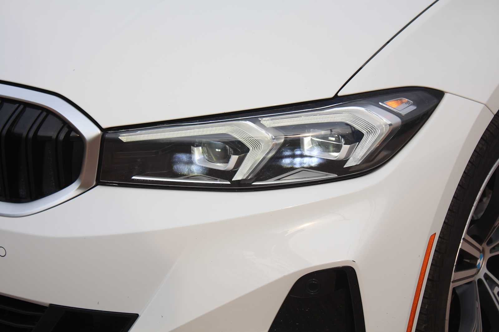 2024 BMW 3 Series 330i