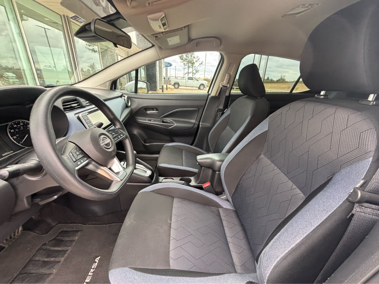 2024 Nissan Versa SV