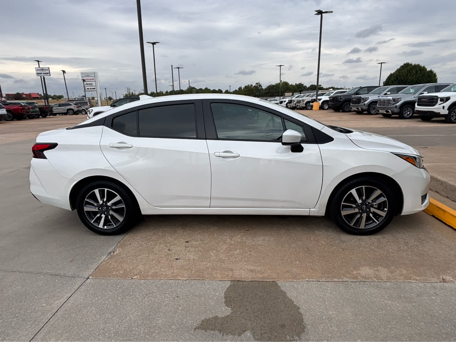 2024 Nissan Versa SV