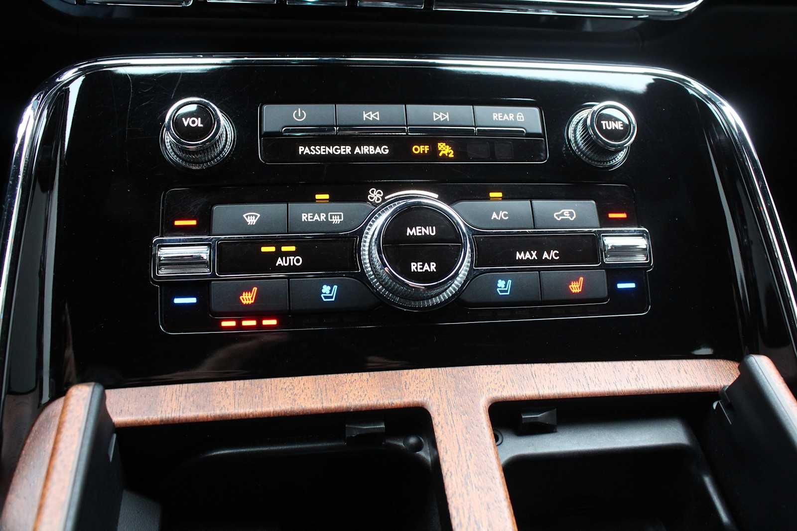 2022 Lincoln Navigator L Black Label