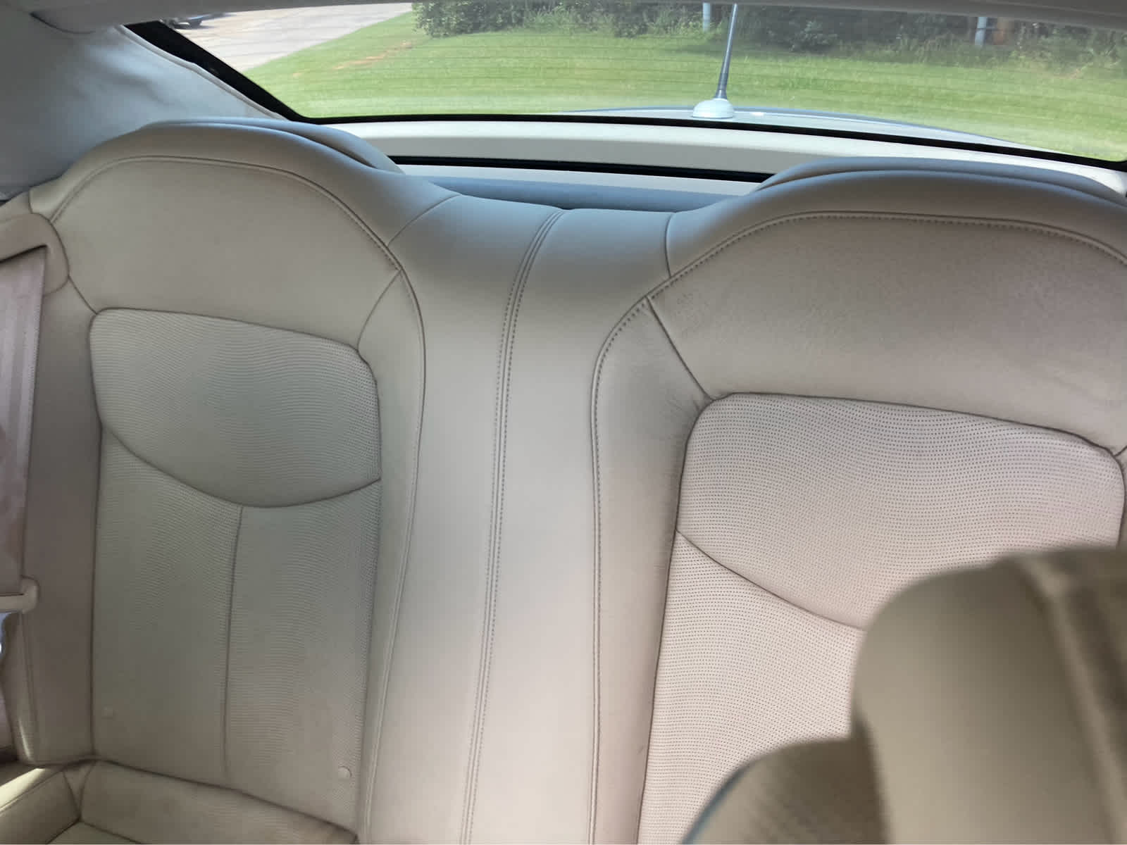 2014 INFINITI Q60 Convertible Base