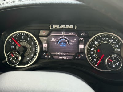 2022 RAM Ram 1500 Laramie Crew Cab 4x4 5'7' Box