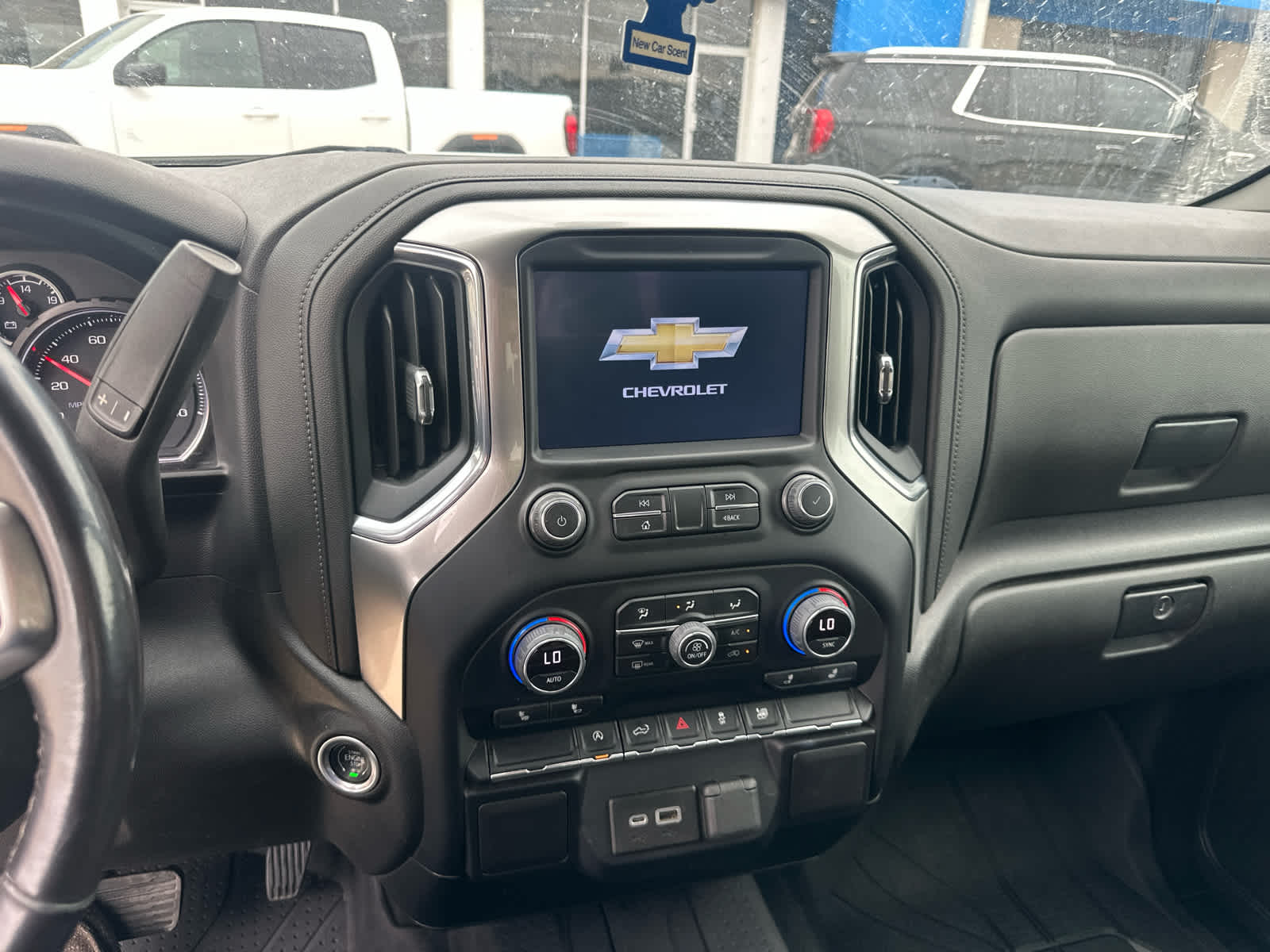 2022 Chevrolet Silverado 1500 LTD 2WD Crew Cab Short Bed LT