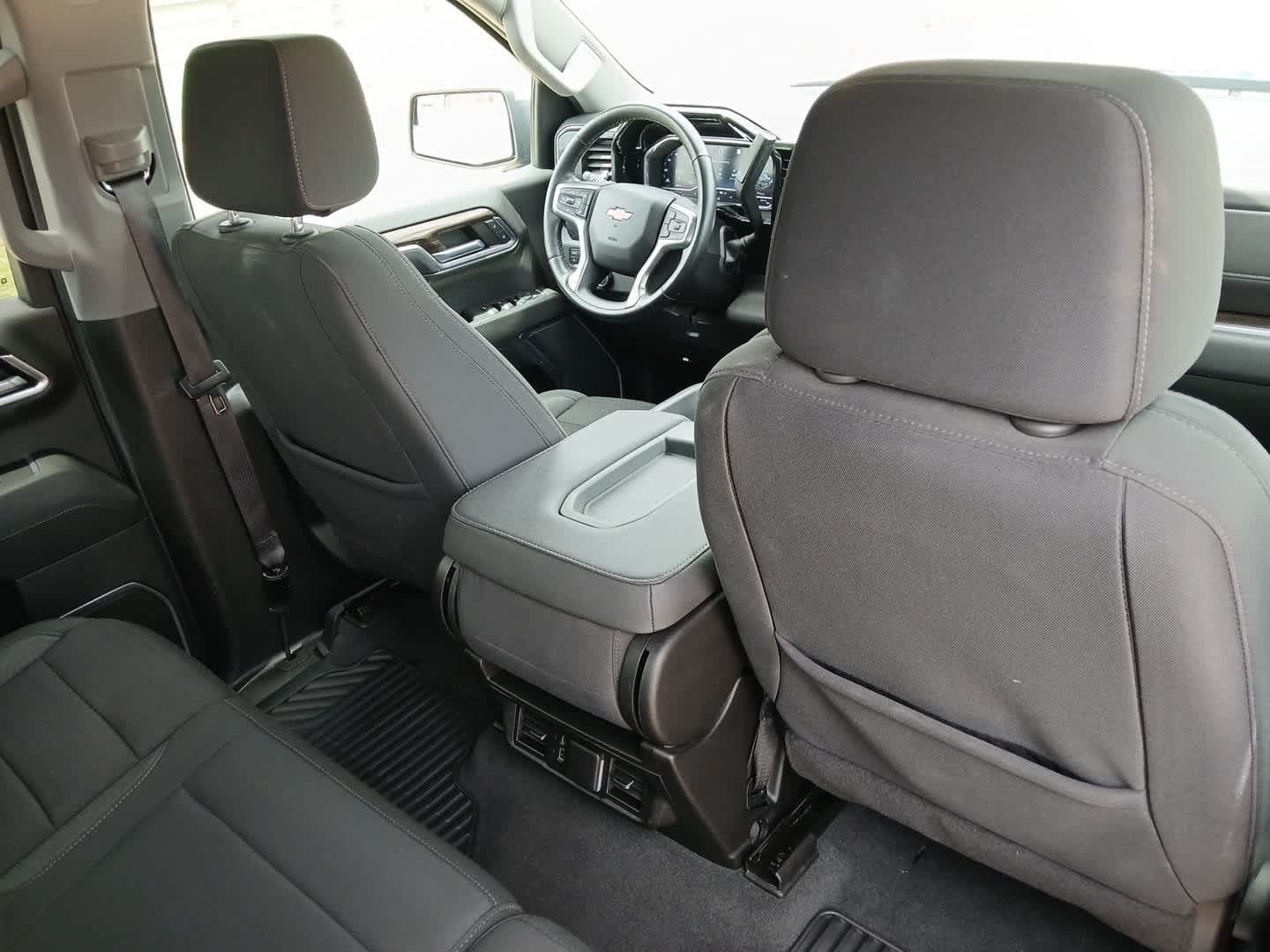 2023 Chevrolet Silverado 1500 4WD Double Cab Standard Bed LT