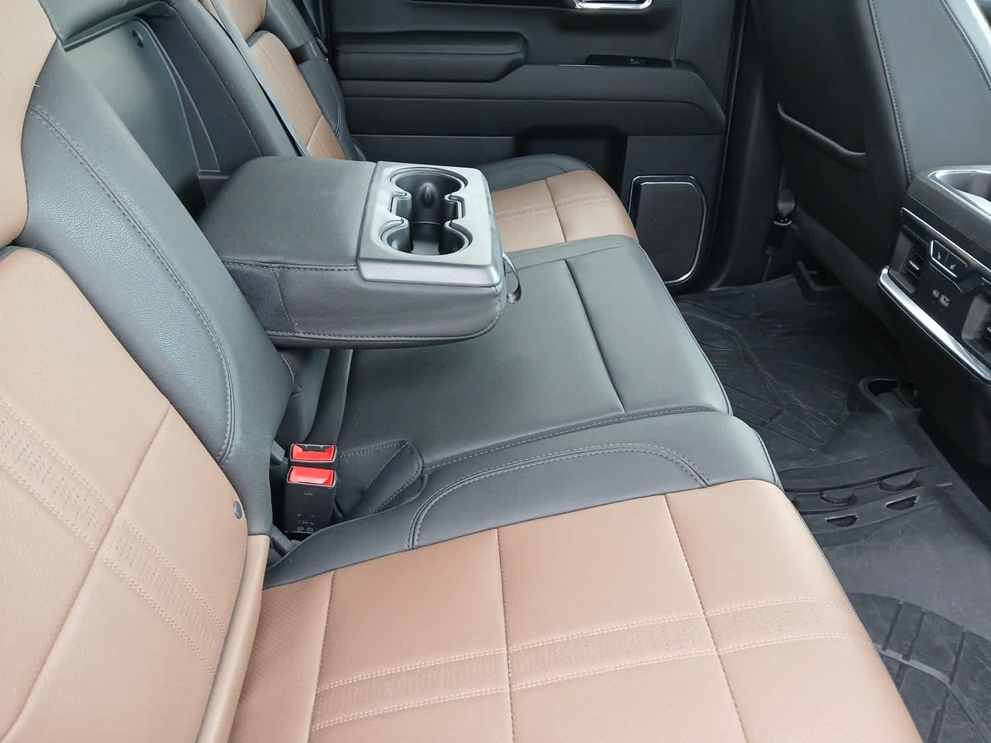 2024 Chevrolet Silverado 1500 4WD Crew Cab Short Bed High Country
