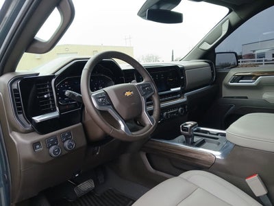 2025 Chevrolet Silverado 1500 4WD Crew Cab Standard Bed LT