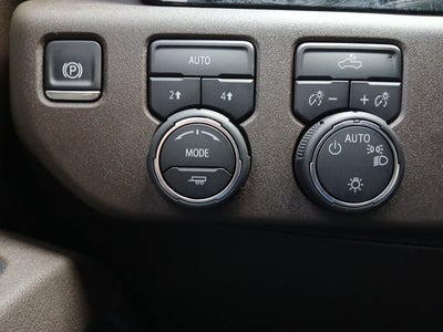 2025 Chevrolet Silverado 1500 4WD Crew Cab Standard Bed LT