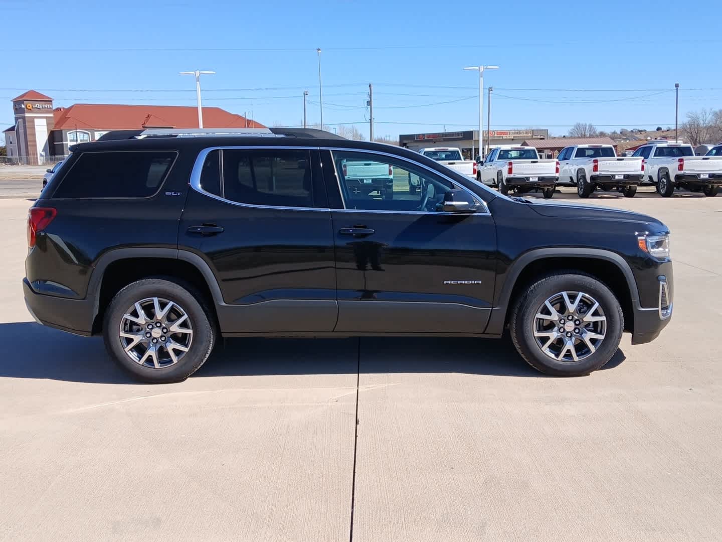 2023 GMC Acadia FWD SLT