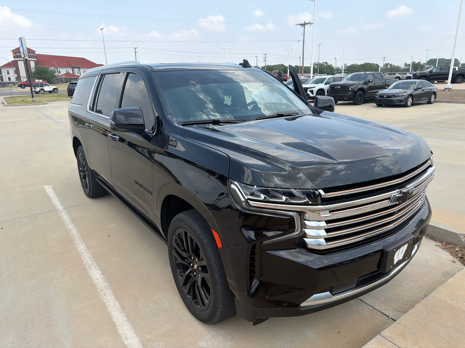 2024 Chevrolet Suburban 4WD High Country