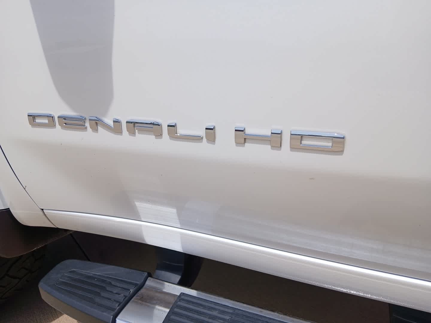 2024 GMC Sierra 2500HD 4WD Crew Cab Standard Bed Denali