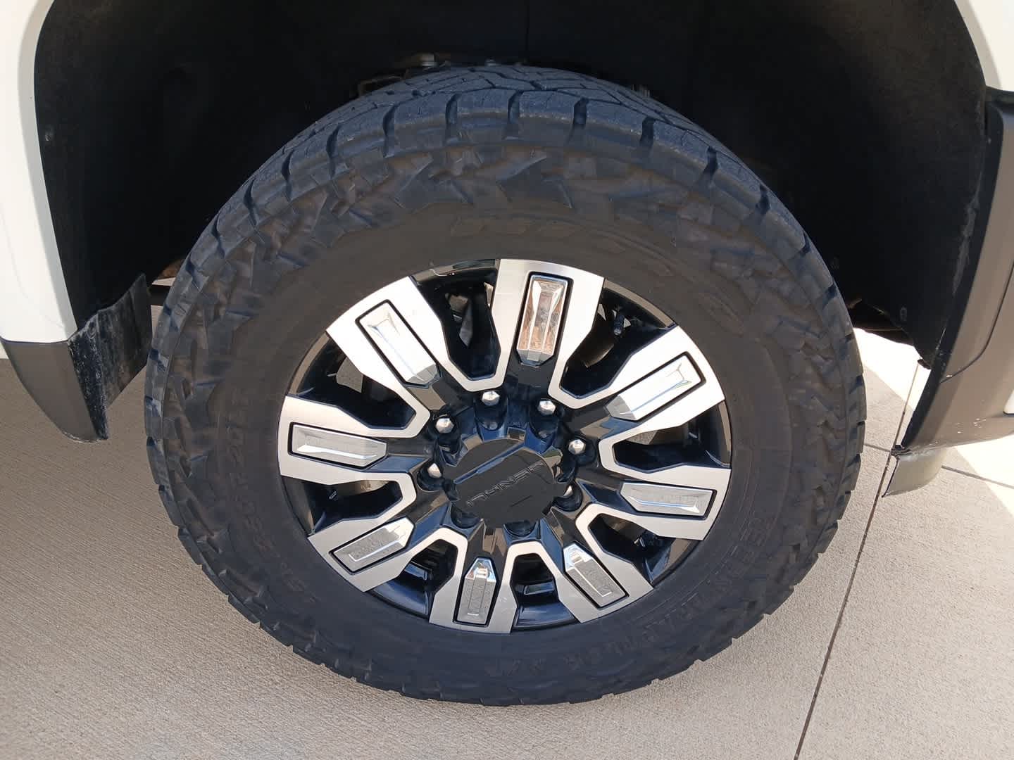 2024 GMC Sierra 2500HD 4WD Crew Cab Standard Bed Denali