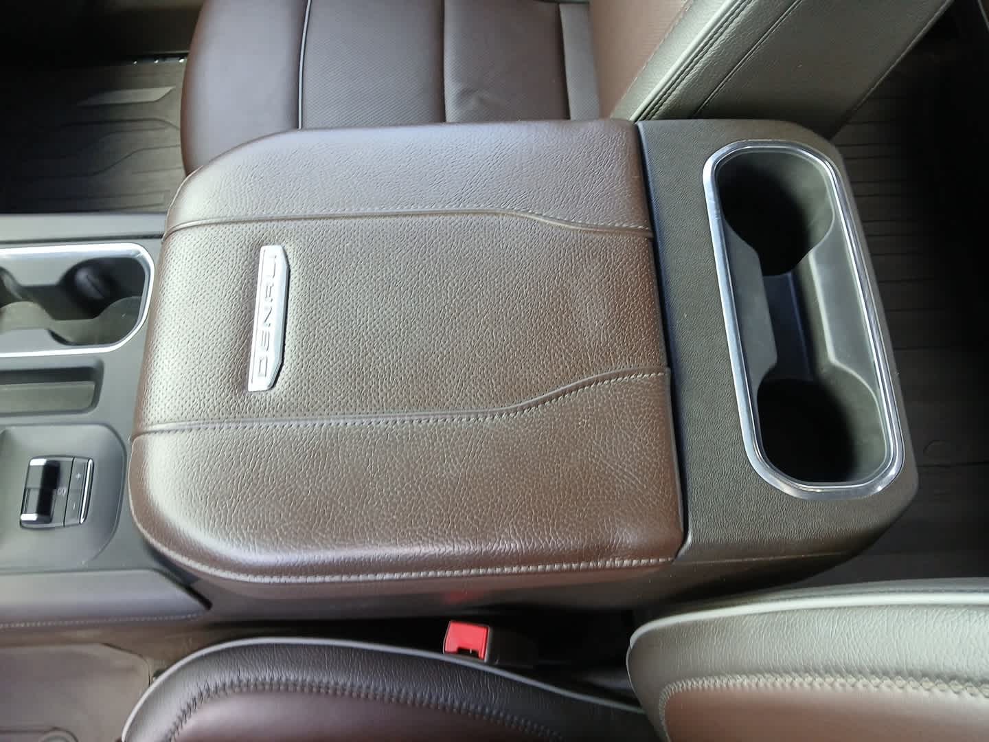 2024 GMC Sierra 2500HD 4WD Crew Cab Standard Bed Denali