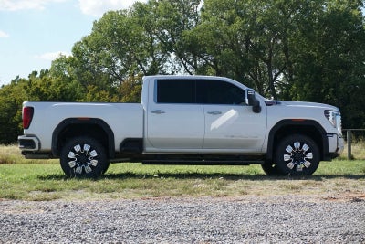 2025 GMC Sierra 2500HD 4WD Crew Cab Standard Bed Denali