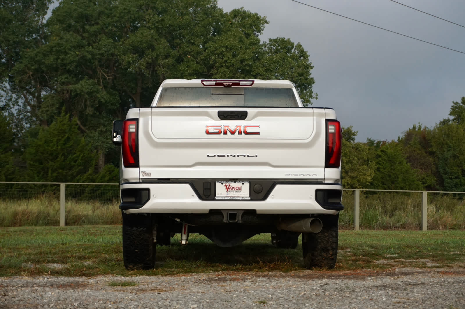 2025 GMC Sierra 2500HD 4WD Crew Cab Standard Bed Denali