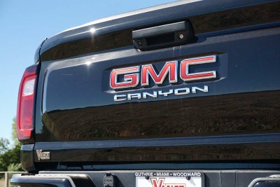 2025 GMC Canyon 4WD AT4