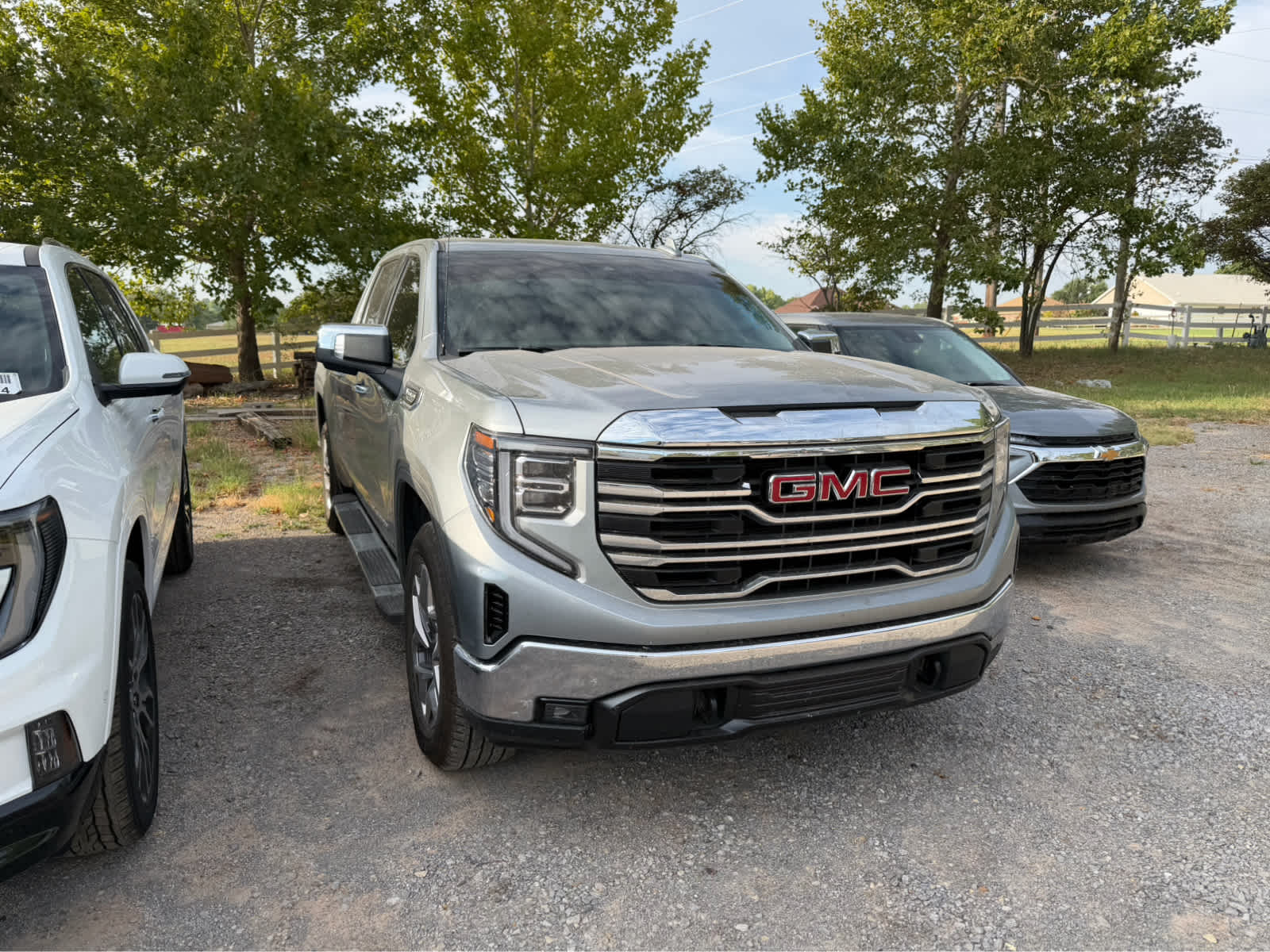 2026 GMC Sierra 1500 Crew Cab, Short Bed, SLT, 4WD