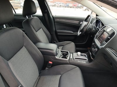 2022 Chrysler 300 Touring