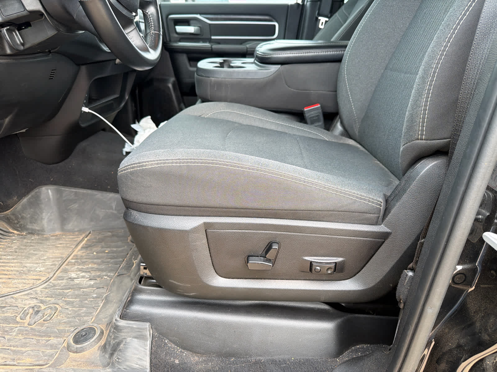 2024 RAM Ram 2500 Big Horn Crew Cab 4x4 6'4' Box