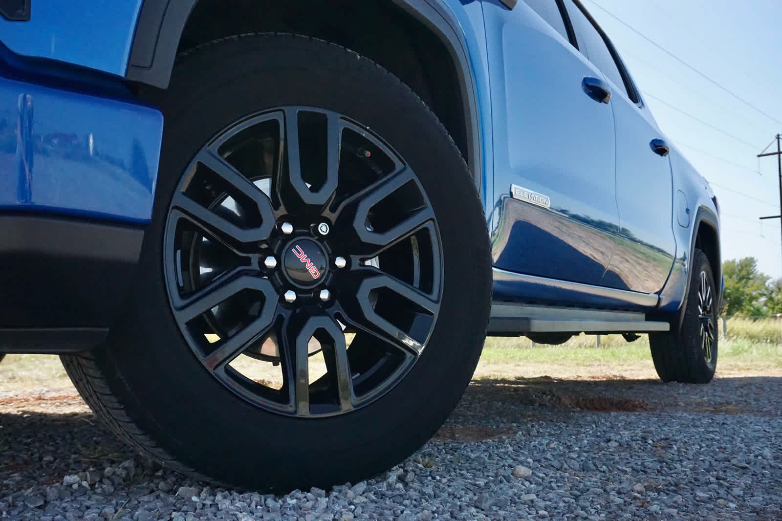 2022 GMC Sierra 1500 4WD Crew Cab Short Box Elevation