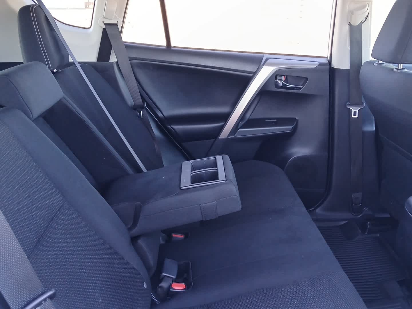 2018 Toyota RAV4 Hybrid XLE