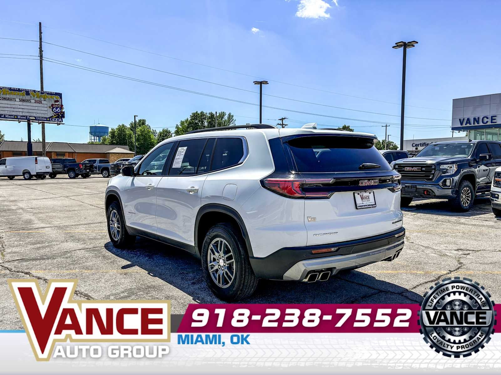 2025 GMC Acadia Elevation