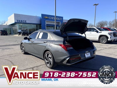 2025 Hyundai Elantra SEL Convenience