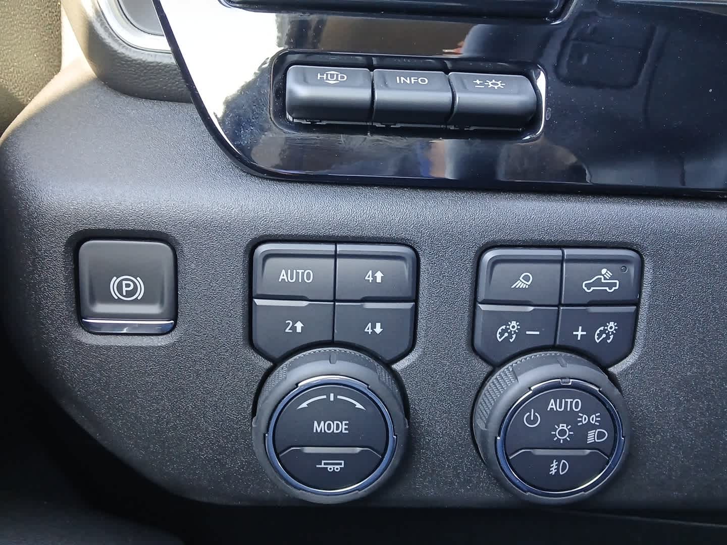 2025 Chevrolet Silverado 3500 HD LTZ DRW